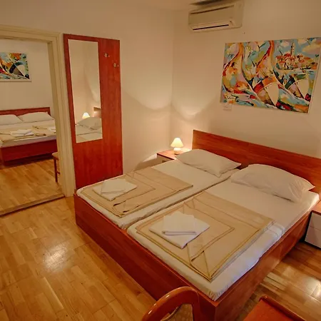 Penzion Rosemary & 3*